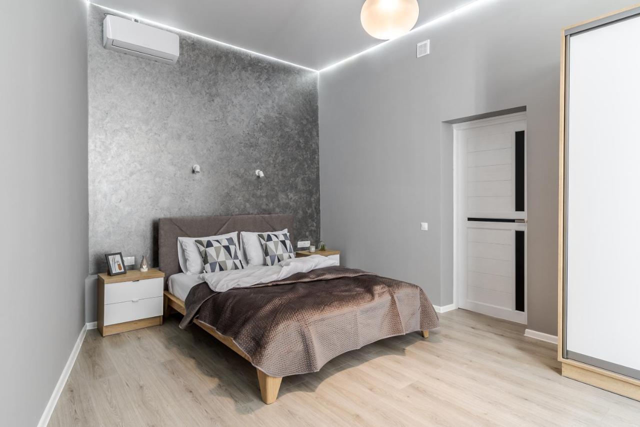 Apartment Inshiapartments On Popovycha Str 2